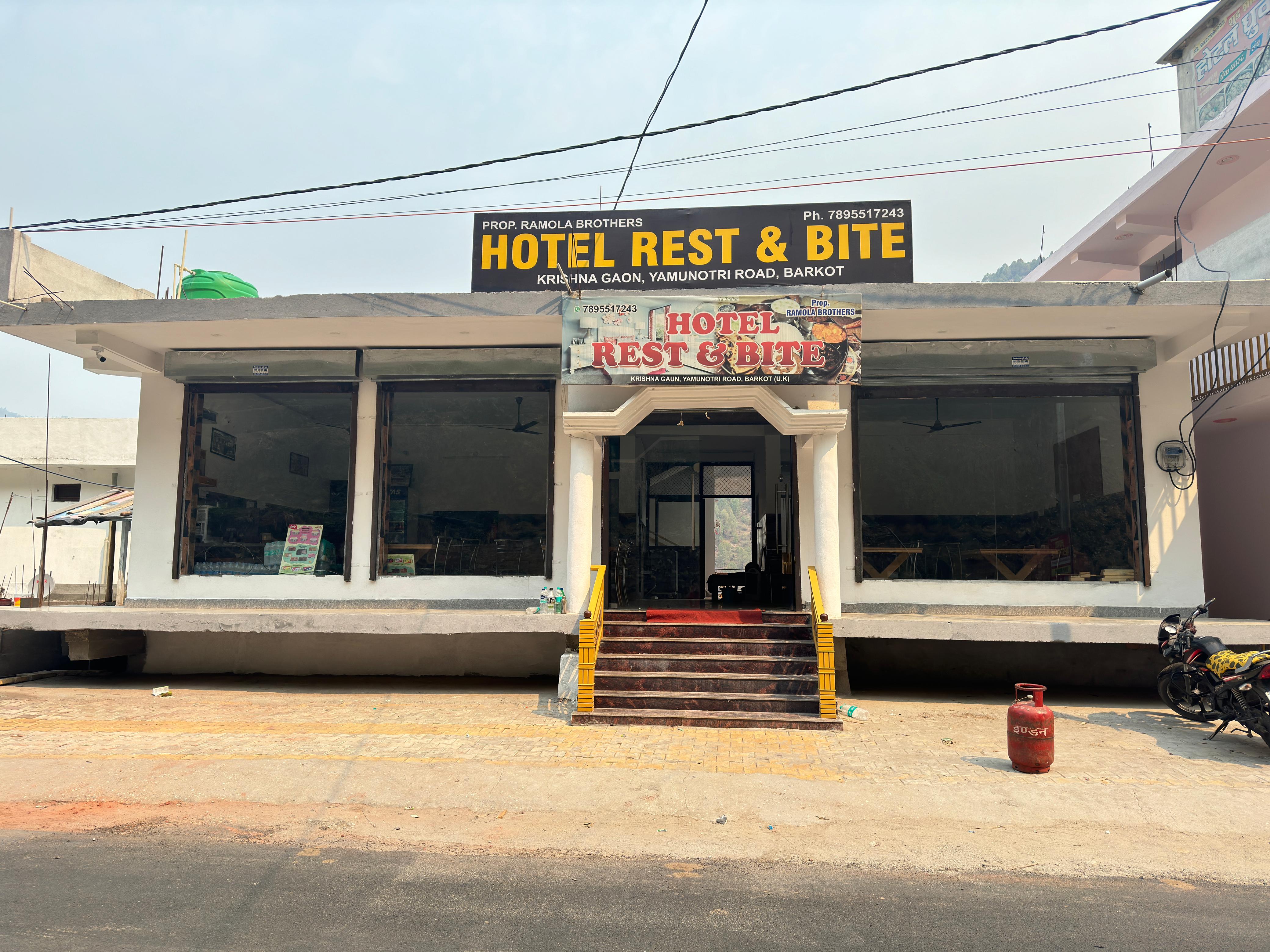 HOTEL REST & BITE 